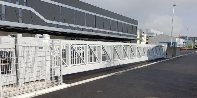Schiebetor 20m / Brauch Transporte AG